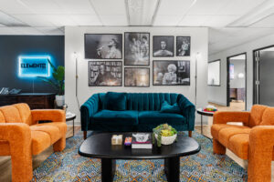 Element Q Healing lounge in San Diego featuring comfortable seating, affirming artwork, and a welcoming environment for clients in outpatient mental health and substance use treatment programs (IOP/PHP)