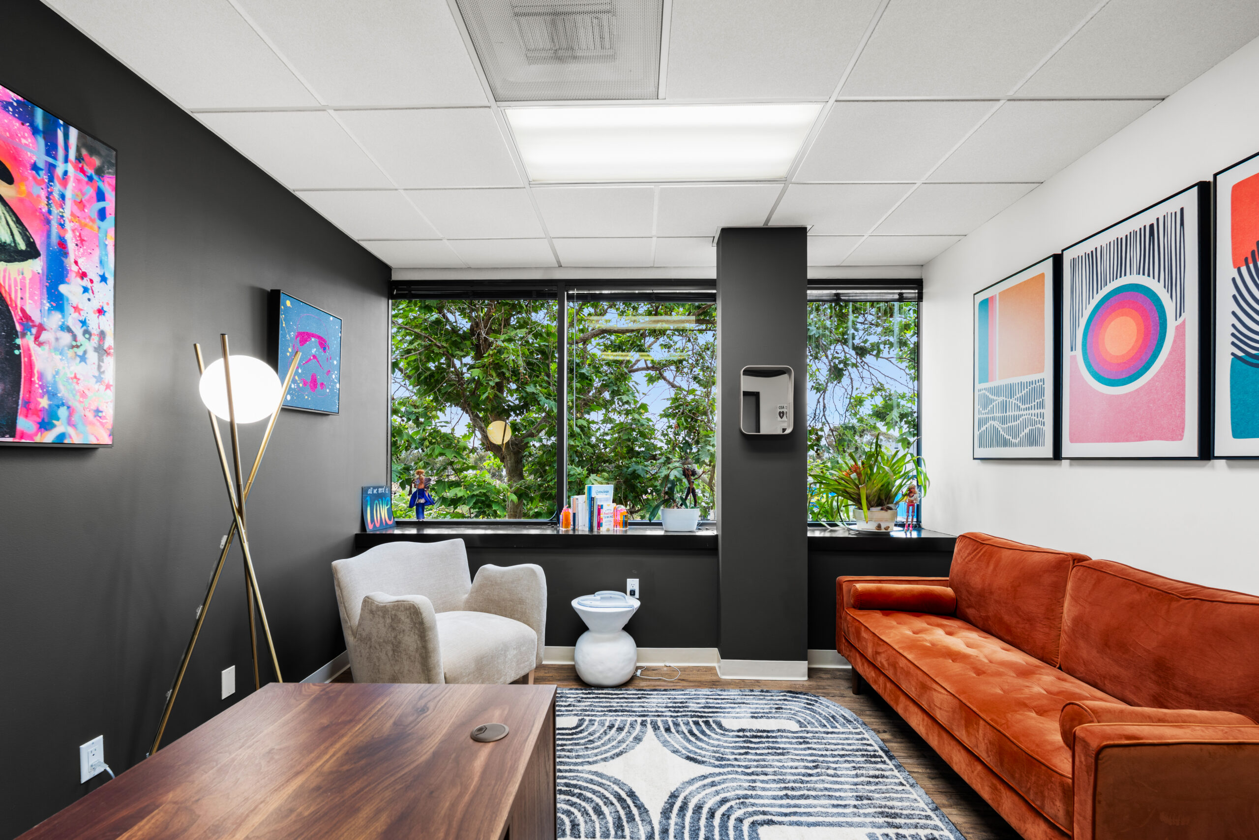 Element Q Healing Center in San Diego Therapy Room